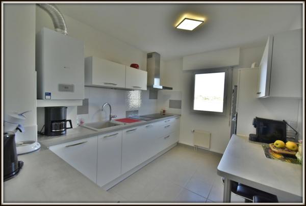 DAX - SUPERBE APPARTEMENT T4 - 90 m2 - GARAGE - VERANDA - BALCON - CAVE