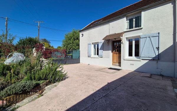 Maison à vendre    3 pièces •  Jouy-le-Châtel