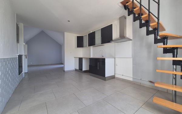 Maison à vendre    3 pièces •  Jouy-le-Châtel