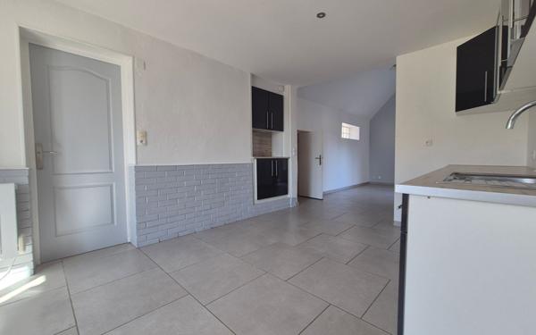 Maison à vendre    3 pièces •  Jouy-le-Châtel