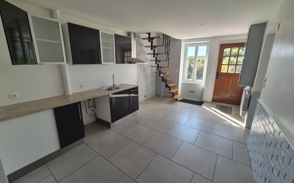 Maison à vendre    3 pièces •  Jouy-le-Châtel