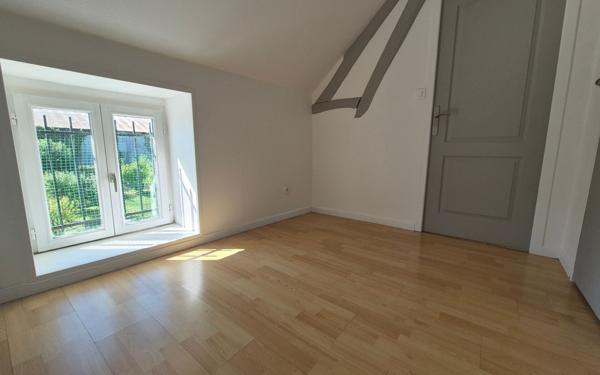 Maison à vendre    3 pièces •  Jouy-le-Châtel