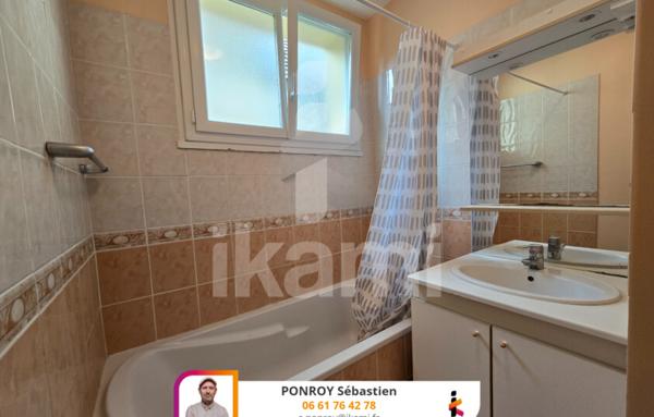 Maison de ville au cœur VATAN