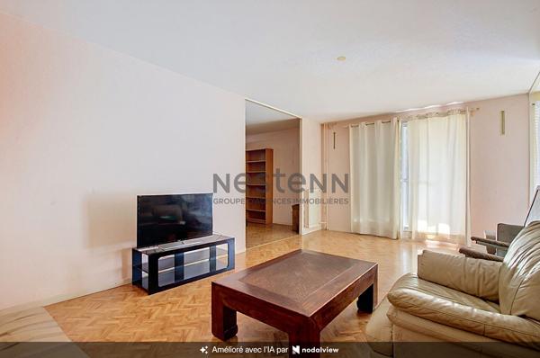 Appartement T4 de 84 m² avec terrasse proche de toutes les commodités