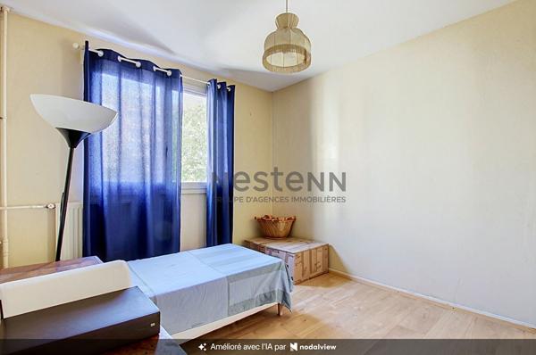 Appartement T4 de 84 m² avec terrasse proche de toutes les commodités