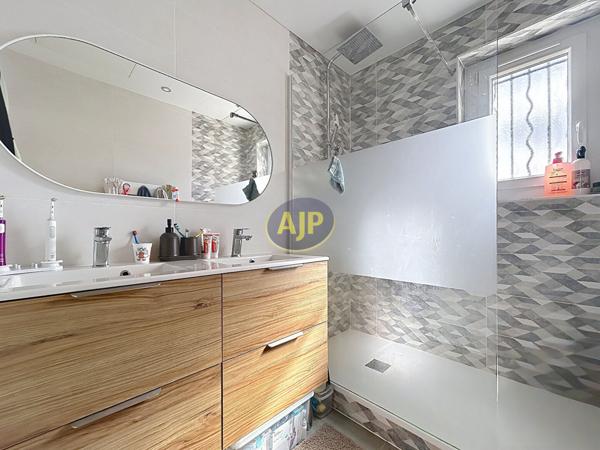 Vente maison Bordeaux : 365 000 € - AJP Immobilier Bordeaux Nansouty