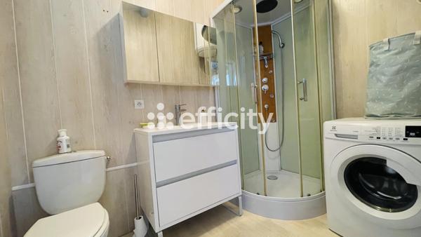 Maison
         4 pièces
        - 78 m² Exclusivité 250 000 € *