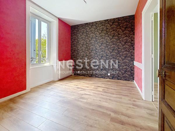 Maison Limoges quartier Ruchoux, 5 pièces 140 m2, 3 chambres, 2 bureaux, garage 2 voitures, jardin clos.