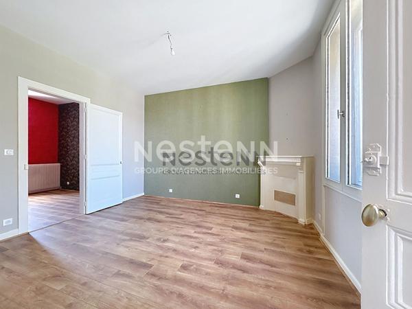 Maison Limoges quartier Ruchoux, 5 pièces 140 m2, 3 chambres, 2 bureaux, garage 2 voitures, jardin clos.