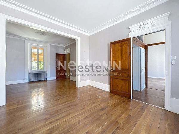 Maison Limoges quartier Ruchoux, 5 pièces 140 m2, 3 chambres, 2 bureaux, garage 2 voitures, jardin clos.