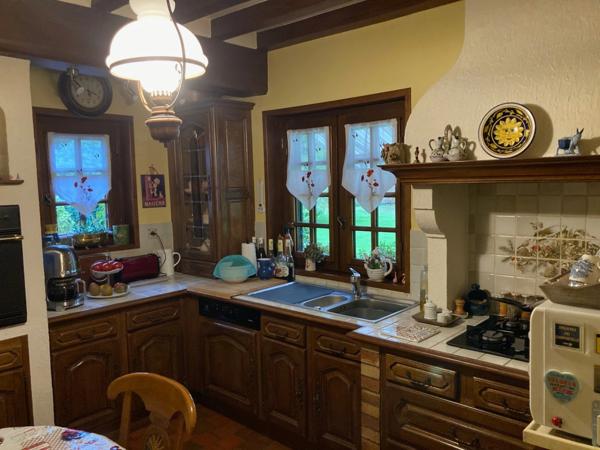 Maison en colombage avec piscine couverte et dépendances Bonneville la Louvet