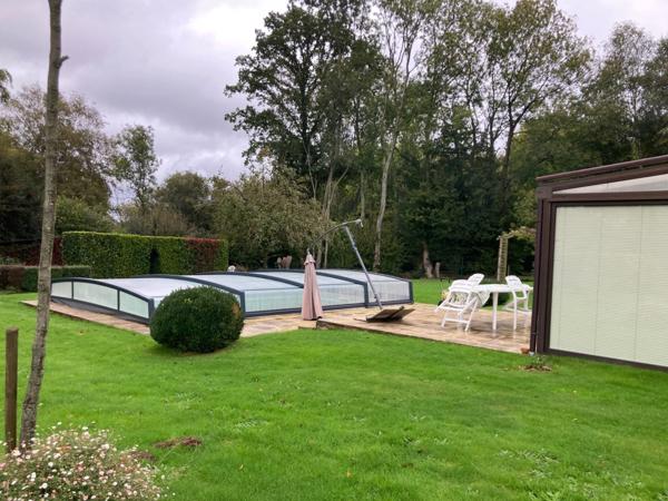 Maison en colombage avec piscine couverte et dépendances Bonneville la Louvet