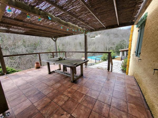 Splendide et spacieuse propriété avec dependances et piscine