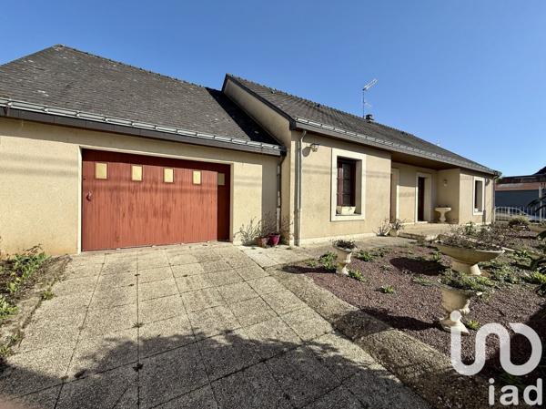 Maison traditionnelle 4 pièces de 129 m² à Château-Gontier (53200)