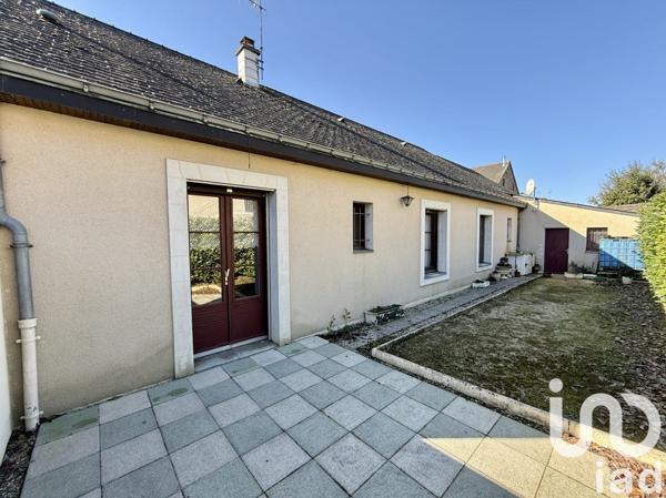 Maison traditionnelle 4 pièces de 129 m² à Château-Gontier (53200)