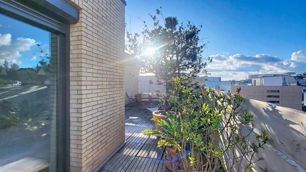 Roof-top à Croix-de-chavaux - au pied du métro
