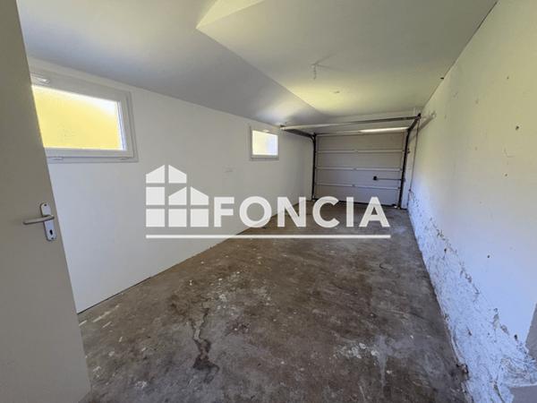 Location Maison 5 pièces 116.96 m² - 1 RUE DUCHESSE ANNE Plouvien 29860