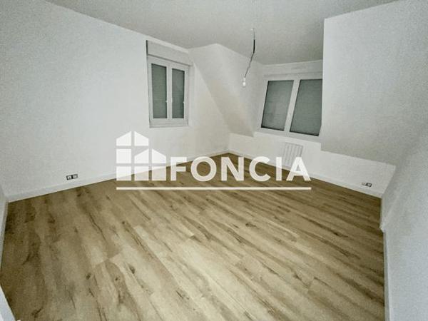 Location Maison 5 pièces 116.96 m² - 1 RUE DUCHESSE ANNE Plouvien 29860