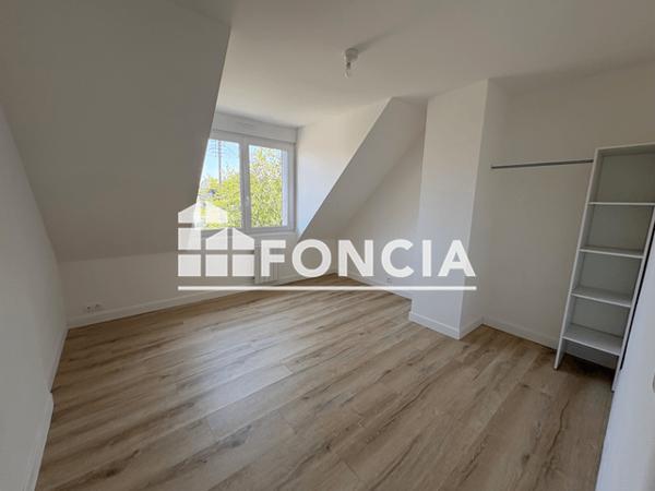 Location Maison 5 pièces 116.96 m² - 1 RUE DUCHESSE ANNE Plouvien 29860