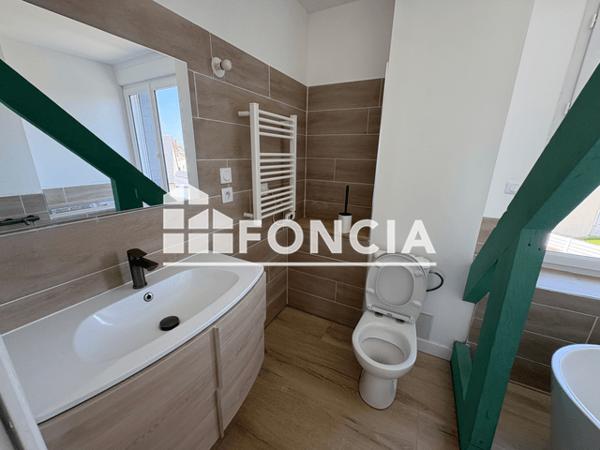 Location Maison 5 pièces 116.96 m² - 1 RUE DUCHESSE ANNE Plouvien 29860