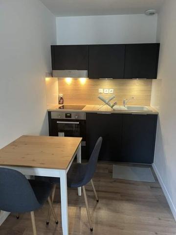 Appartement à louer à Tours dans l'Indre-et-Loire (37000), ref : 001/2338