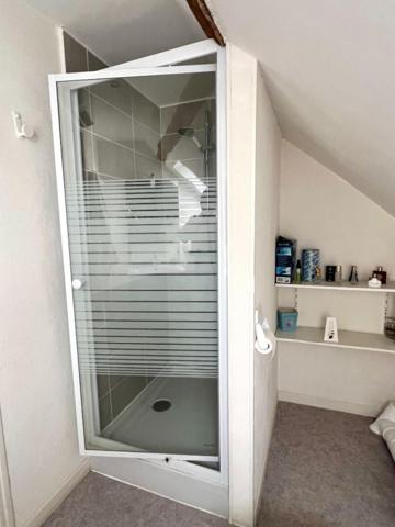 LONGERE RENOVEE  150M2  PAS DE TRAVAUX