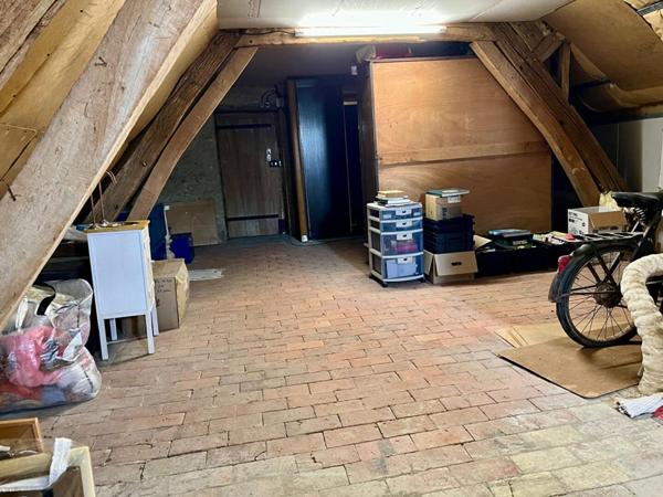 LONGERE RENOVEE  150M2  PAS DE TRAVAUX