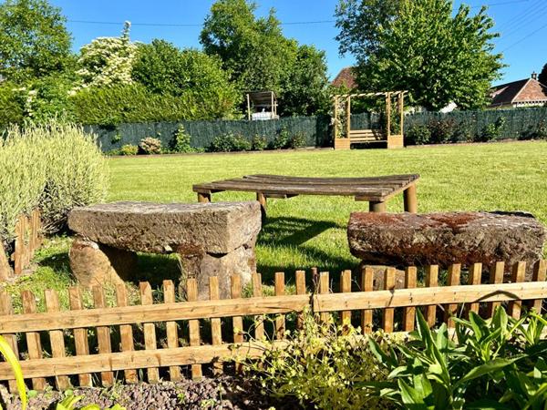 LONGERE RENOVEE  150M2  PAS DE TRAVAUX