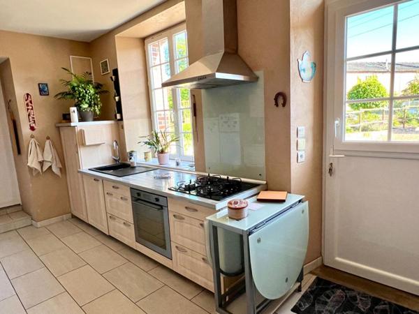 LONGERE RENOVEE  150M2  PAS DE TRAVAUX