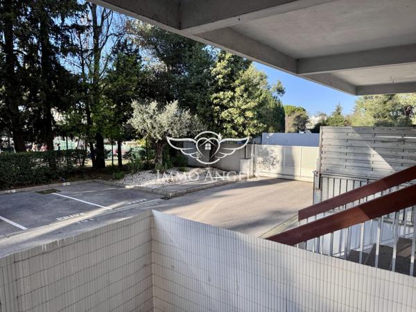 Appartement T3 avec terrasse, cave et place de parking