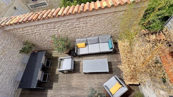 Maison
                                                                                                                                                                                                                                                                                                                        5 pièce(s)                                                                                                                                                                                                          4 chambre(s)                                                                                                                                                                                                          162  m²