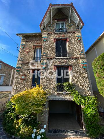 Maison  7 pièces 113.21m² habitables - 155.86m² utiles