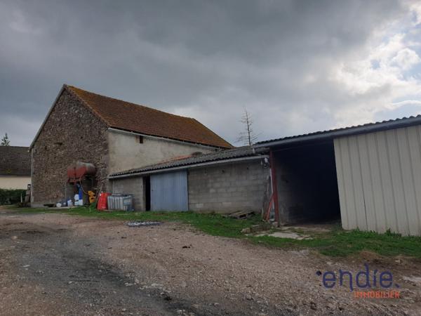 VENTE : maison T5 (110 m²) à ARPHEUILLES SAINT PRIEST