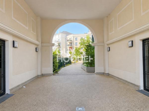 3 pièces récent avec grand jardin privatif et parking