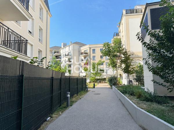 3 pièces récent avec grand jardin privatif et parking