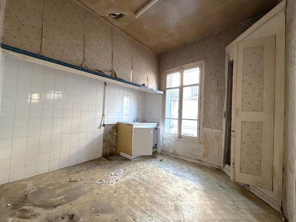 AGEN CENTRE VILLE - Maison de ville avec garage et terrasse quartier Préfecture