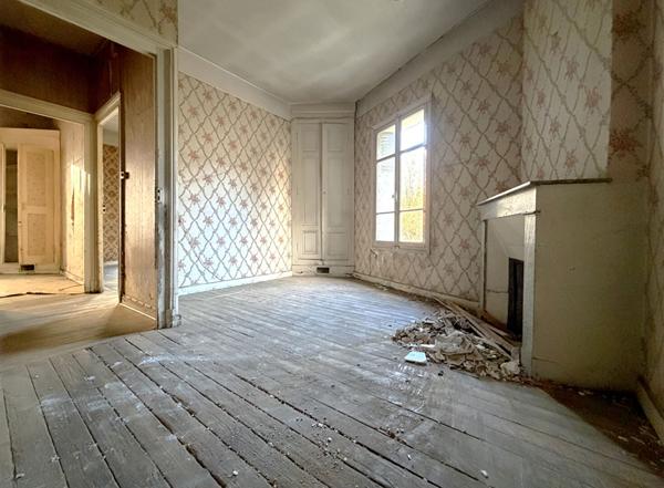 AGEN CENTRE VILLE - Maison de ville avec garage et terrasse quartier Préfecture