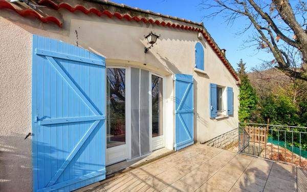 Maison à vendre    3 pièces • 62 m2 Villeneuve