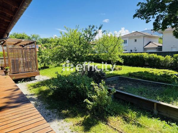 Maison 10 pièces - 240 m²