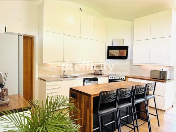 Maison 10 pièces - 240 m²