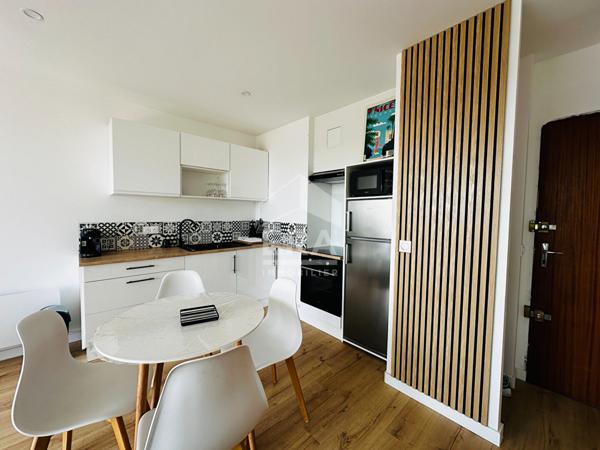 BEL APPARTEMENT T2 - PROCHE MARCHÉ - ASCENSEUR - Appartement refait à neuf