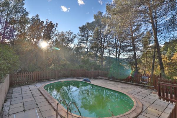 Maison de campagne plain pied 3 chambres Piscine sur 5000m2 de terrain