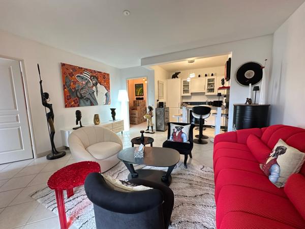 Parking + appartement