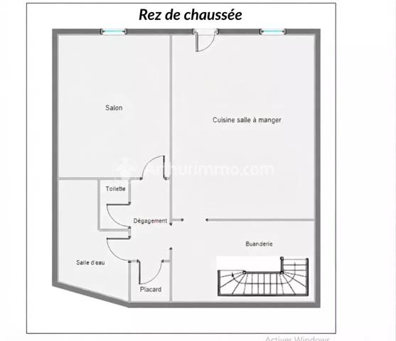 Vente                                                      Maison de ville
                        
                     4 pièces                      111 m2                     à Ribérac