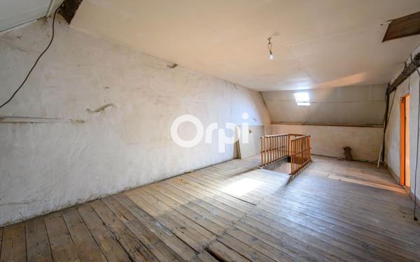 Maison à vendre    9 pièces • 213 m2 Anzin