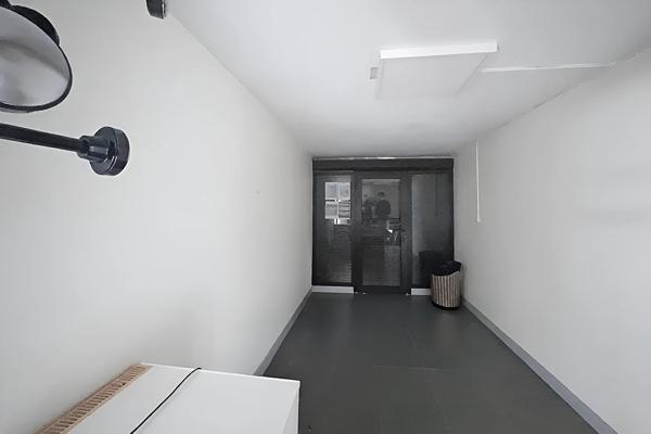 Local d'activité 4 pièces 80 m2
