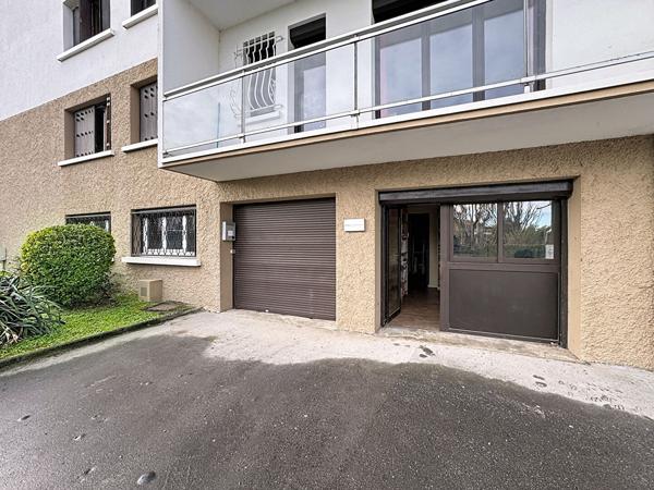 Local d'activité 4 pièces 80 m2