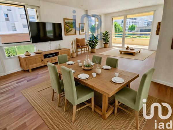 Appartement 3 pièces de 66 m² à Clichy-sous-Bois (93390)