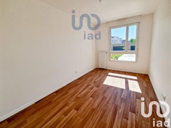 Appartement 3 pièces de 66 m² à Clichy-sous-Bois (93390)