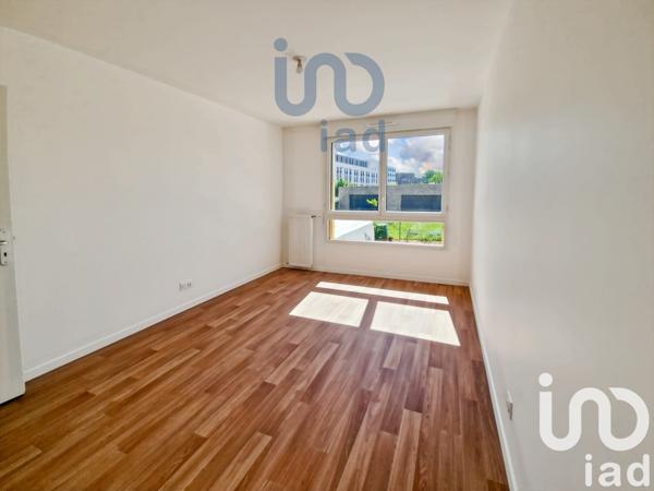 Appartement 3 pièces de 66 m² à Clichy-sous-Bois (93390)